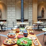 Szálloda Alba Palace 3*