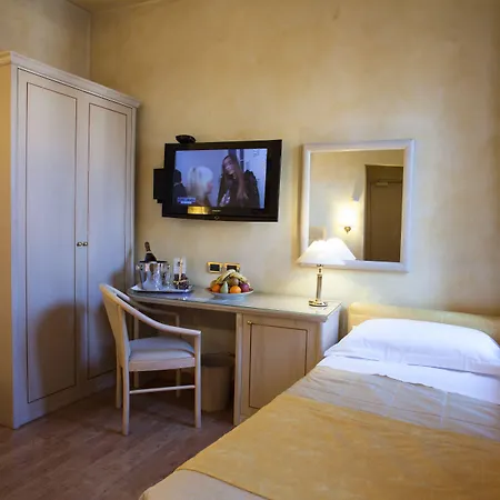 Alba Palace 3* פירנצה