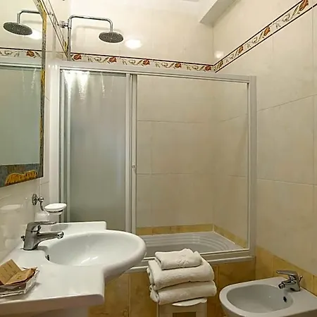 Alba Palace 3*