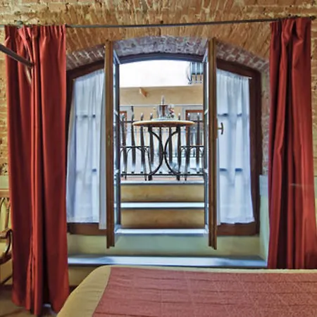 Alba Palace 3*